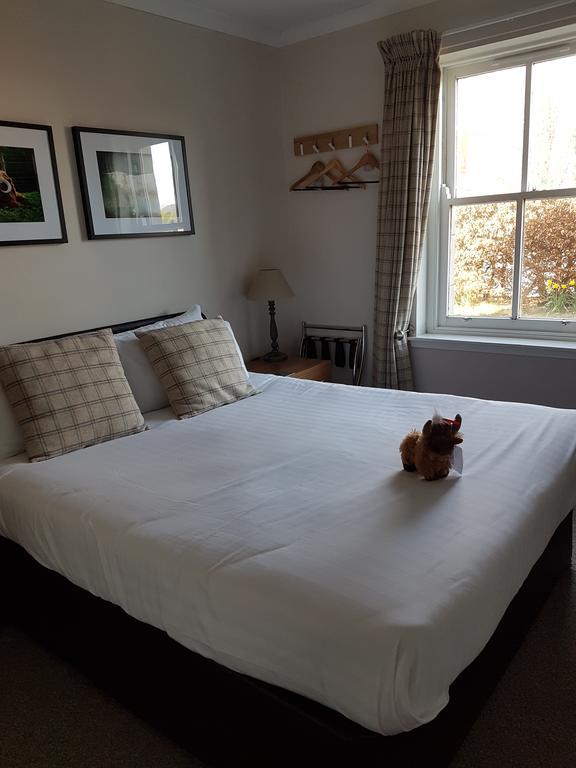 Loch Ness Guest House ฟอร์ตออกัสตัส ภายนอก รูปภาพ